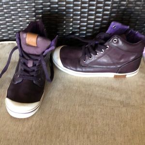 Ugg purple shoes